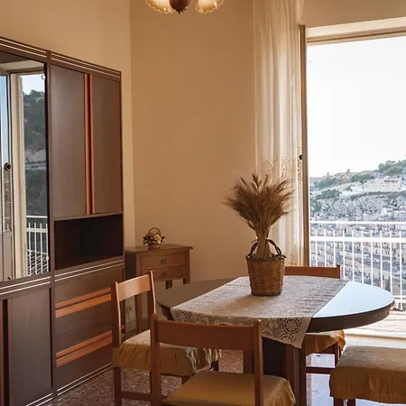 Il Girasole Apartment